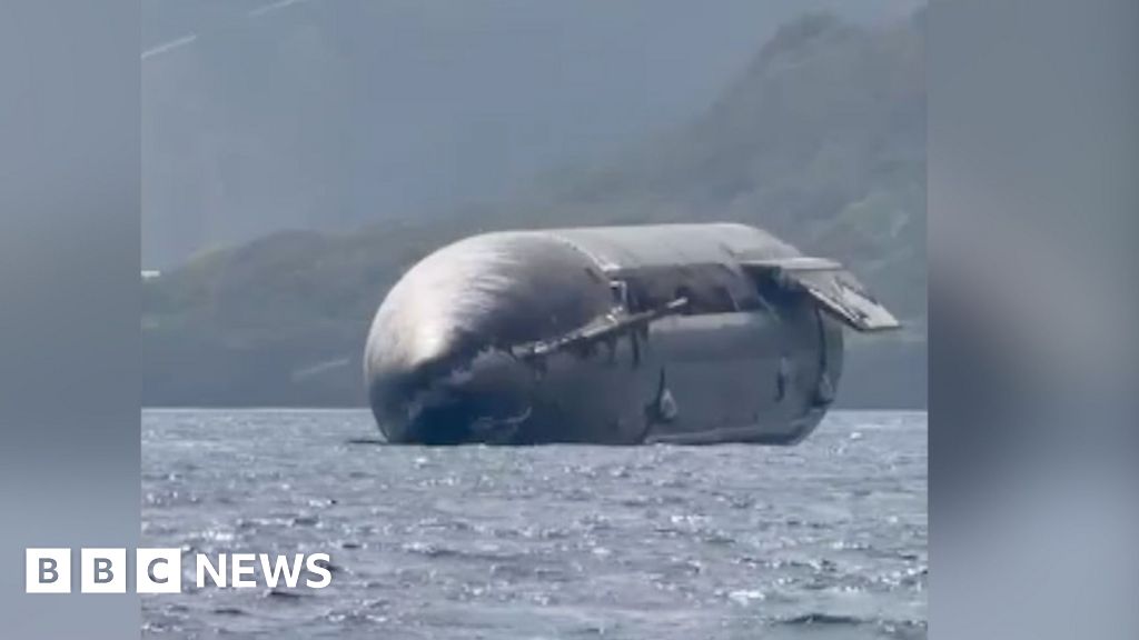 'Incredible': SpaceX rocket spotted off Christmas Island coastA Christmas Island resident was surprised to find the massive piece of debris floating off the coast.19 mins agoAustralia