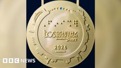 Sydney Marathon medal mistakenly depicts Munich stadiumOnline sleuths detected the error after Sydney Marathon unveiled the double-sided medal.17 mins agoAustralia
