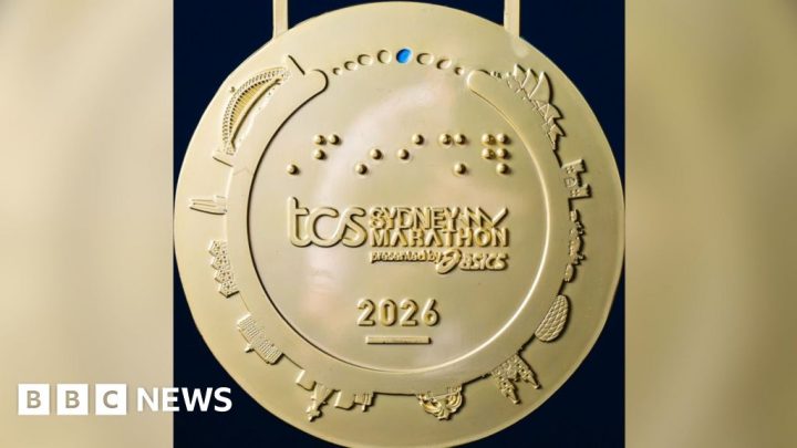 Sydney Marathon medal mistakenly depicts Munich stadiumOnline sleuths detected the error after Sydney Marathon unveiled the double-sided medal.17 mins agoAustralia