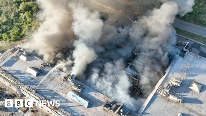 Russian double-tap drone strike kills 16 in Ukrainian mall, officials sayAt least 130 people, including 23 children, were also injured when the shopping centre was hit, according to the regional head.19 mins agoEurope