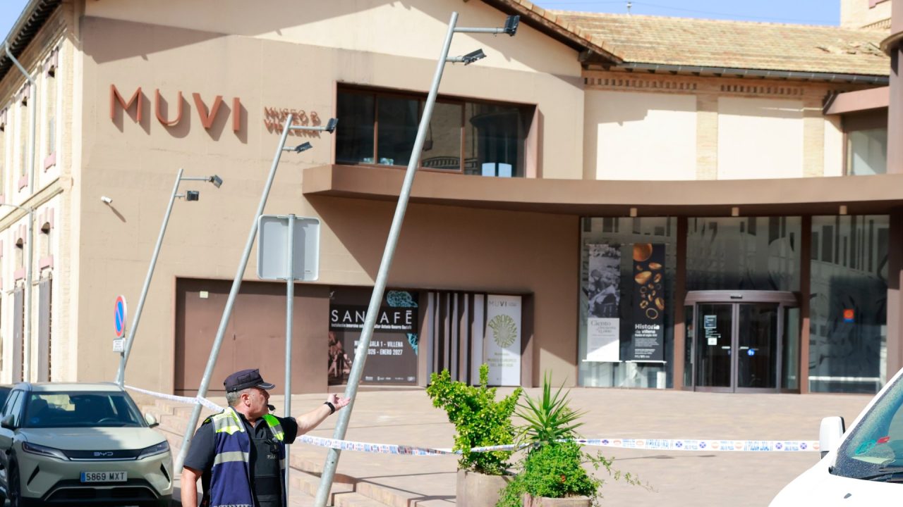 Thieves raid bronze age collection in ‘super-fast’ Spain museum heist