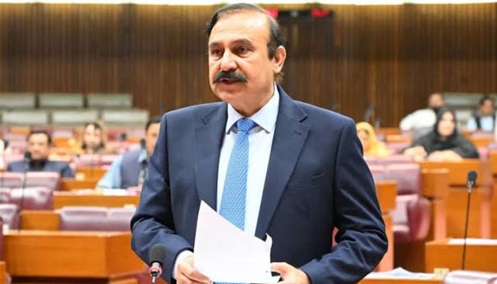 اگر میں غلط ہوں تو استعفیٰ دوں گا ورنہ یہ دیں، طارق فضل چوہدری