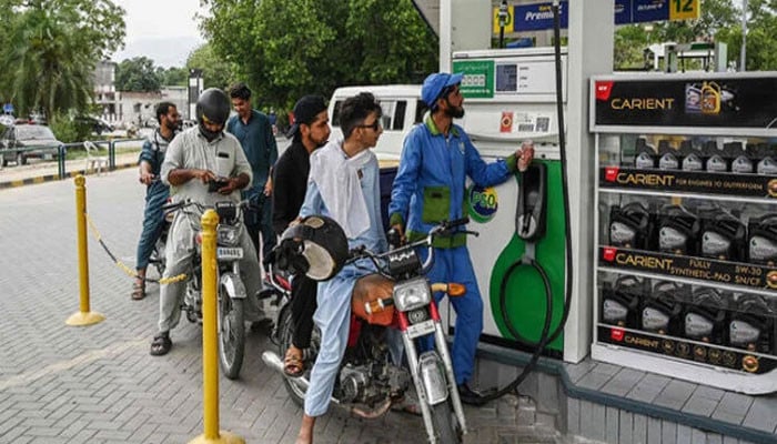 پیٹرول اور ڈیزل پر ڈیلرز مارجن میں اضافہ