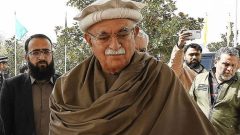 سیاسی جماعتیں 75 سال سے ملک کو تباہ کر رہی ہیں، محمود اچکزئی