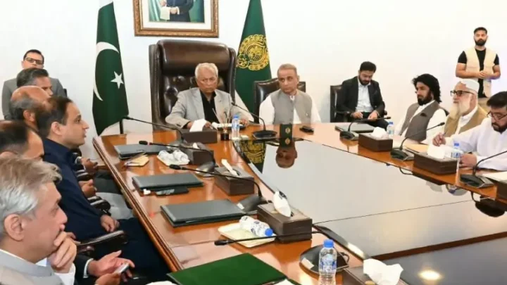 Goods transporters postpone strike for 40 days in ‘broader national interest’