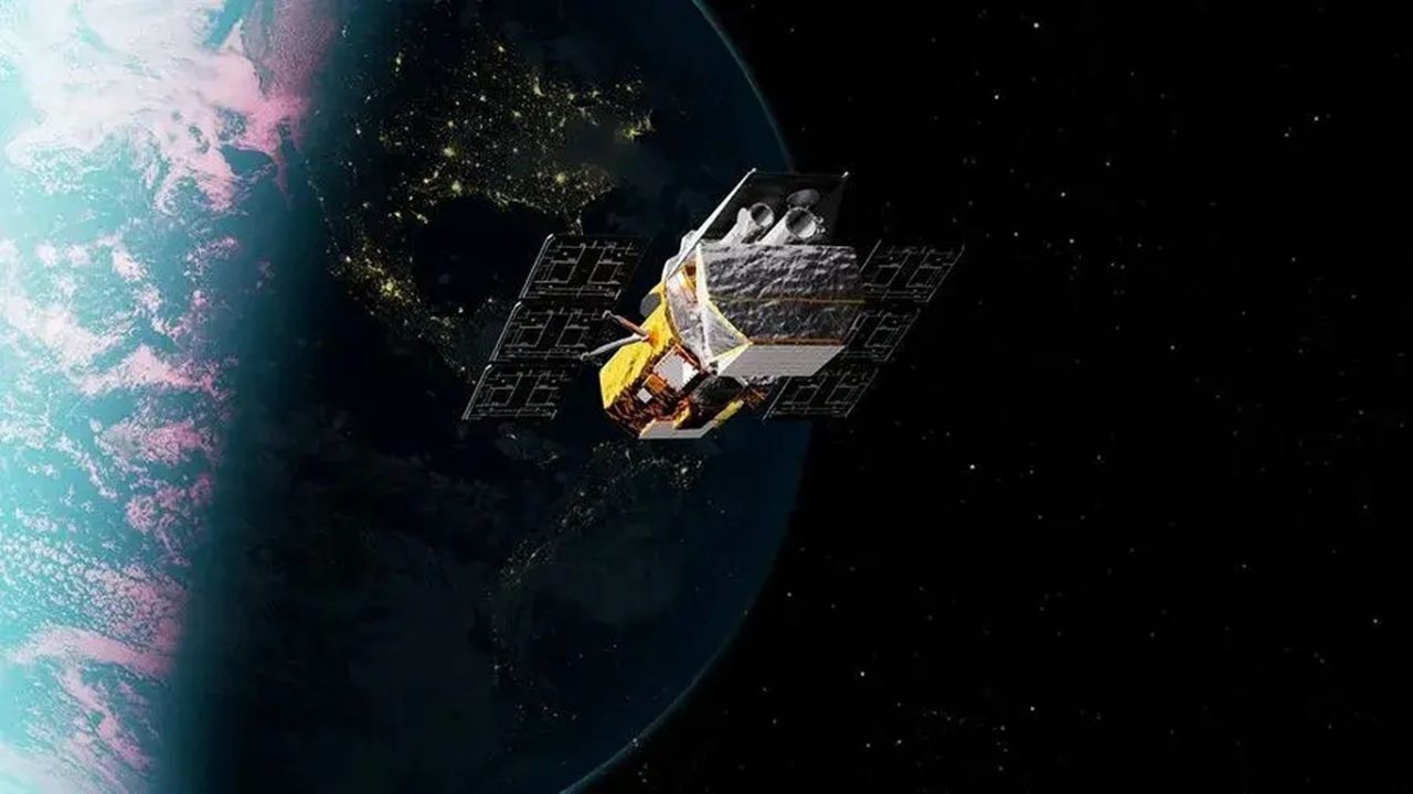 NASA aborts mission to save dying space telescope