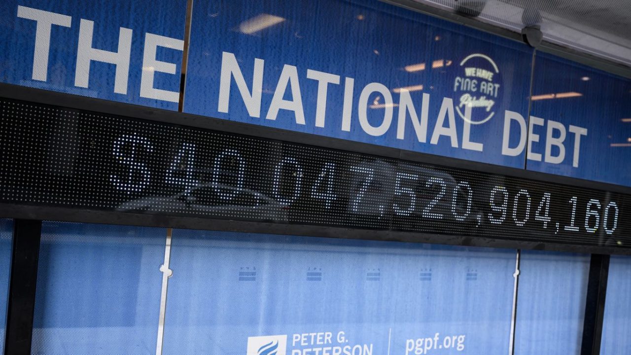 5.Here's how America's $40 trillion debt can hit your wallet