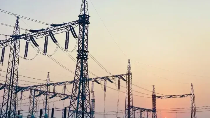Unusual RLNG price drives up electricity cost