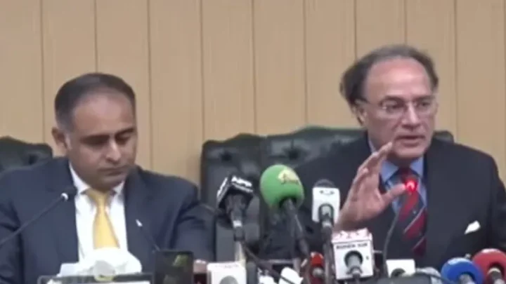 Govt launches mobile app for small traders’ tax scheme