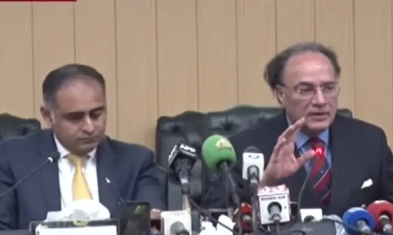 Govt launches mobile app for small traders’ tax scheme