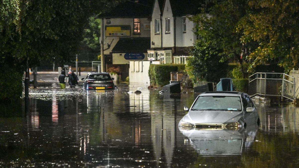 Birmingham floods live: Cars stranded near Asda after 'apocalyptic' heavy rain