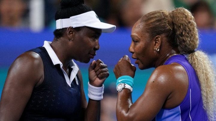 Cincinnati Open: Williams sisters fall in doubles while Zverev advances