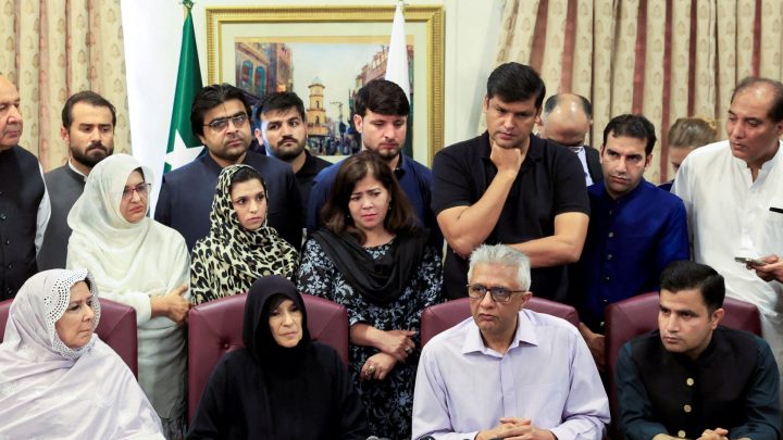 Pakistan ex-PM Imran Khan’s family accuses gov’t of defying hospital order