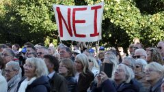 Iceland rejects EU-accession talks plan in referendum