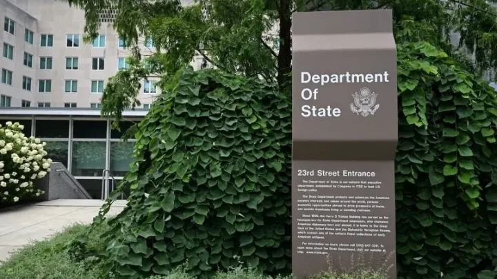 US judge strikes down policy suspending immigrant visa processing for 75 nations, including Pakistan