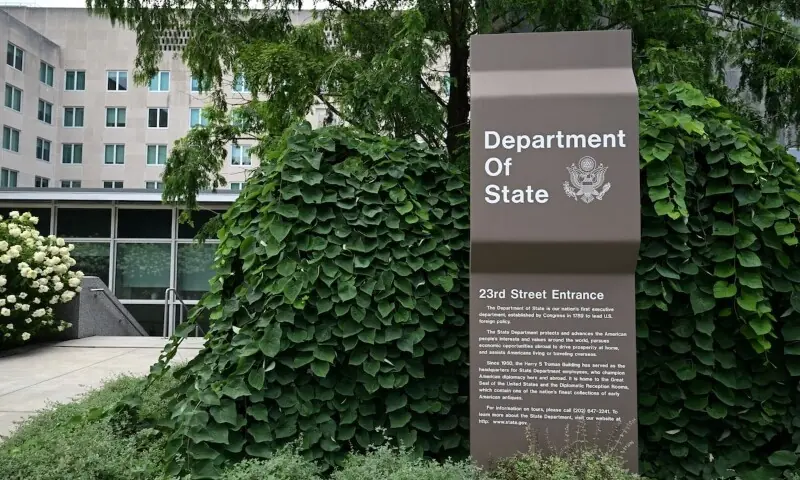 US judge strikes down policy suspending immigrant visa processing for 75 nations, including Pakistan