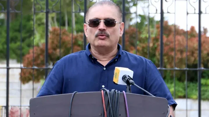 Karachi's University Road to be made ‘100pc motorable’ by Sept 15: Sharjeel