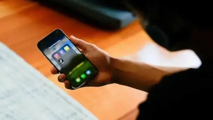 IHC moved to regulate social media use by children