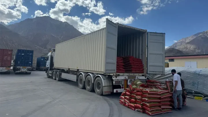 Khunjerab Pass generates record Rs15 billion in customs revenue