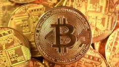 Bitcoin rises above $80,000 as soft dollar, debasement fears boost momentum