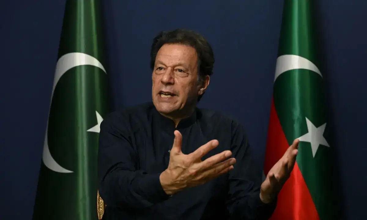 Imran's hospital transfer: SC returns contempt plea filed by PTI founder's sister
