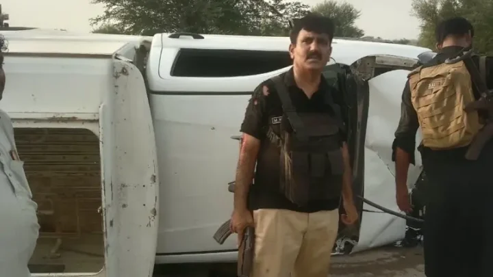 4 cops injured as police party comes under attack in KP's DI Khan