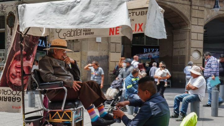Banxico eleva su pronóstico de crecimiento económico en México a 1.5 por ciento para este año
