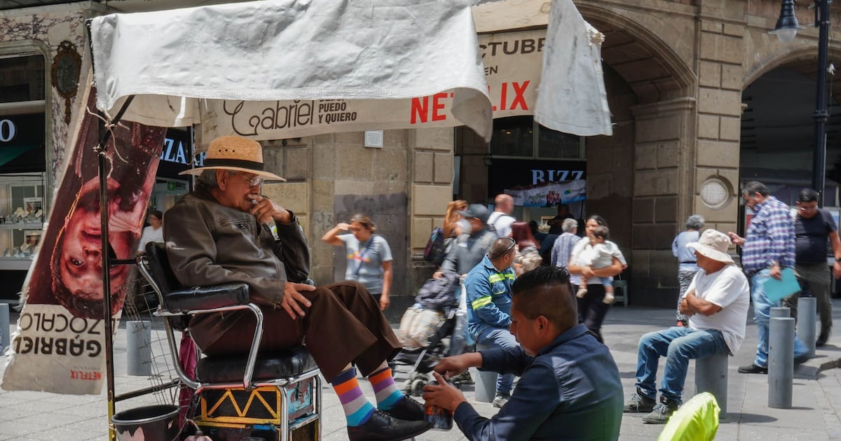 Banxico eleva su pronóstico de crecimiento económico en México a 1.5 por ciento para este año