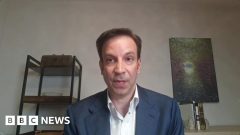 US military newspaper editor voices censorship fears after being firedErik Slavin believes he was fired for saying in an interview that "in a hypothetical situation, censorship would be a red line".42 mins agoUS & Canada