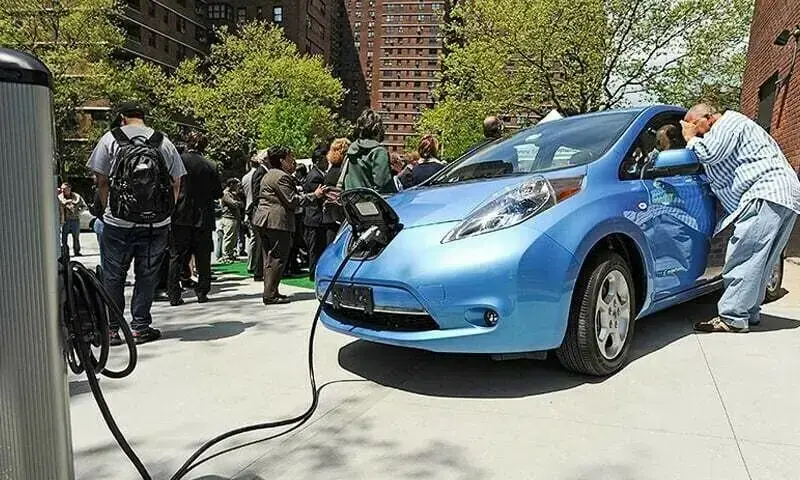 Electric vehicle shift lags amid infrastructure gaps