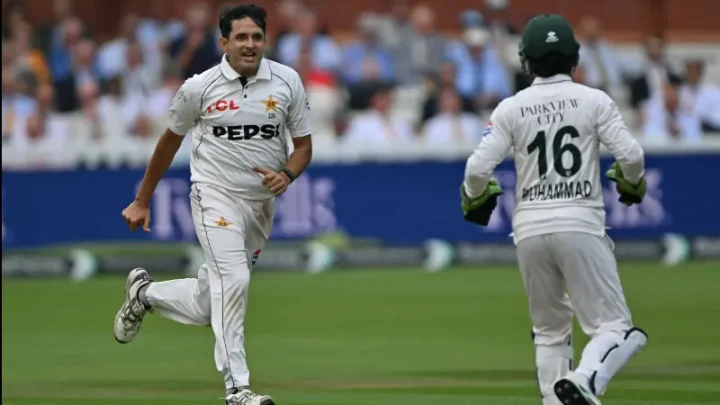 Five-wicket Abbas gets on Lord's honours board as Pakistan on 389-run chase to win second Test