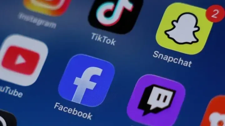 IHC seeks replies from ministries, Pemra, PTA on plea seeking to regulate children's social media use