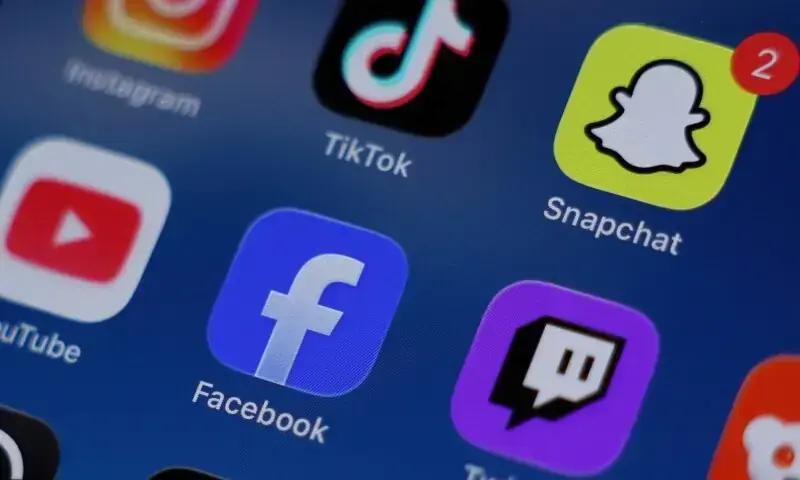 IHC seeks replies from ministries, Pemra, PTA on plea seeking to regulate children's social media use