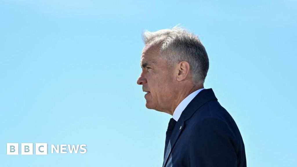 Carney's final chance to convince Trump as US-Canada trade deadline loomsNegotiators want a deal to avoid fresh US tariffs - though Canadians are not in the mood to offer many concessions.56 mins agoUS & Canada