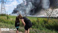 Russia warns UK over supplying drones to UkraineAn MoD spokesperson responds by saying Britain stands "shoulder to shoulder" with Ukraine.1 hr agoEurope