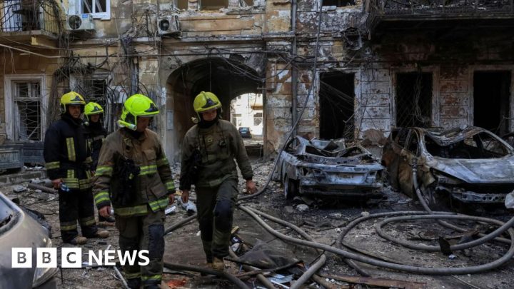 Ukrainian strikes kill six in Russia, acting governor saysA 14-year-old child was among four others injured, the acting governor of Russia's Belgorod region says.10 mins agoEurope
