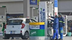 Govt announces massive Rs32.63 cut in diesel price