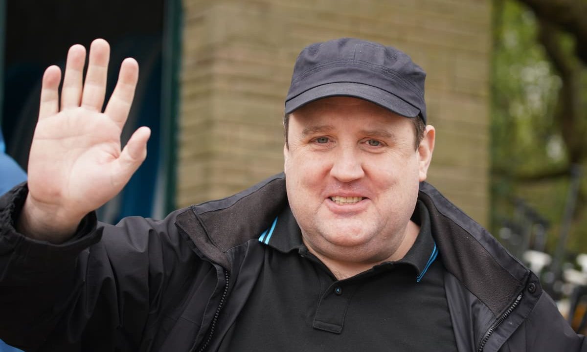 Peter Kay gatecrashes live BBC weather report