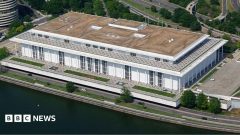Trump officials threaten Kennedy Center demolition if court blocks renovations