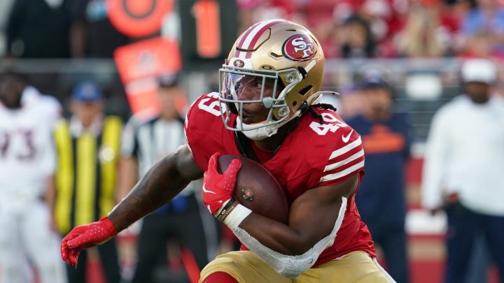 Former 49ers RB traded to Patriots at final cuts