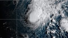 Tropical Storm Moke advances toward Hawaii as winds strengthen