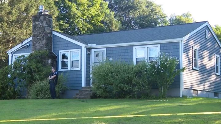 Police find the body of Karen Solomon, who was sought in the killing of her police officer husband