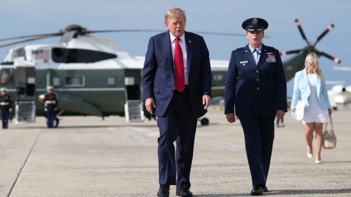 Controllers warned Trump copter pilots about radio failures 1 week before they came close to jet