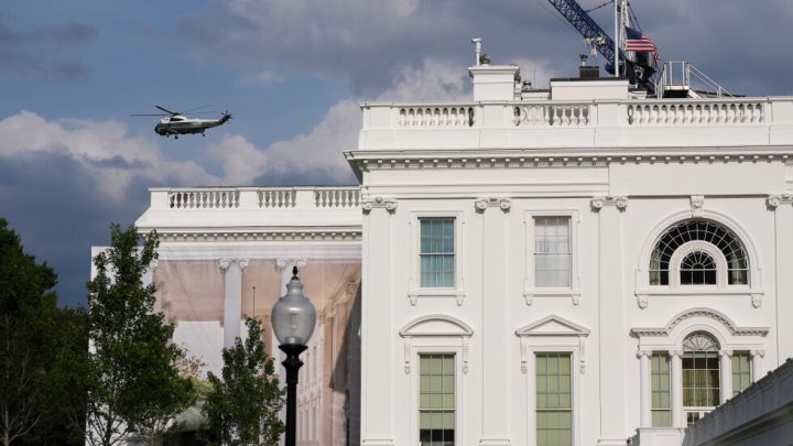 Former White House teleprompter operator ordered to turn over profits, pay fine over insider trading