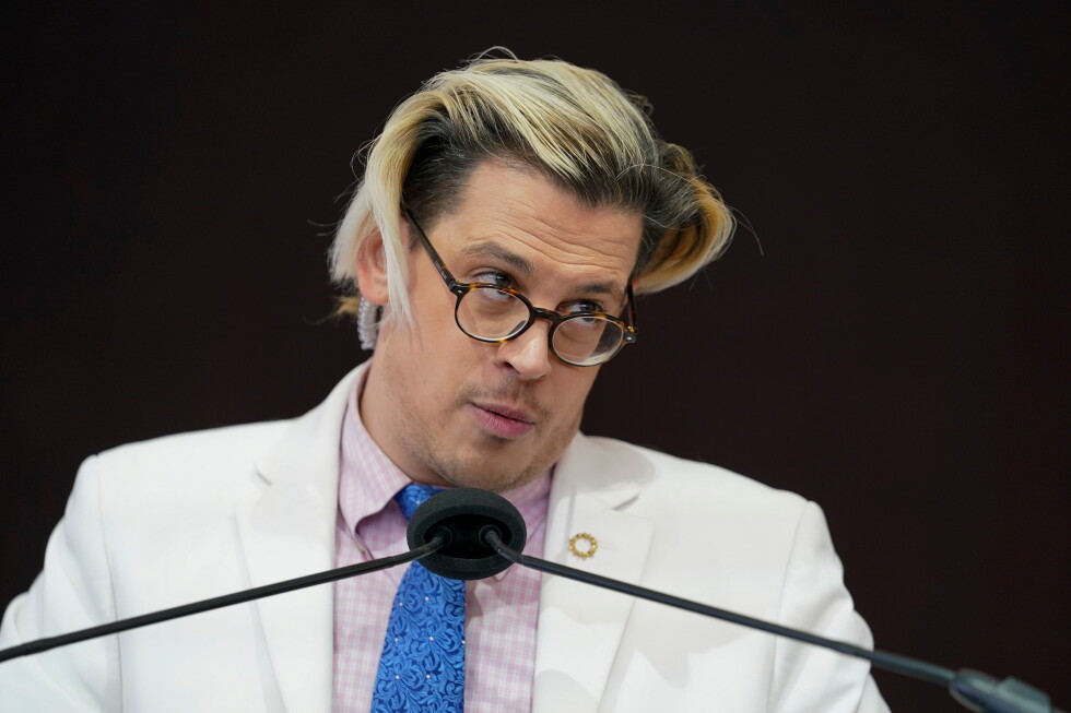 Far-right British provocateur Milo Yiannopoulos arrested by US immigration enforcement