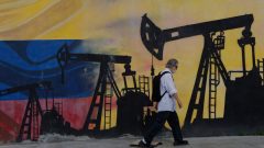 Here are the unanswered questions about Trump’s oil deal with Venezuela