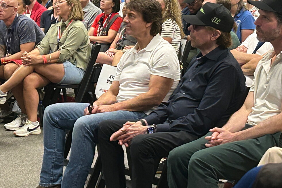Tom Cruise announces a follow-up film to 'Days of Thunder' to hit theaters in 2028