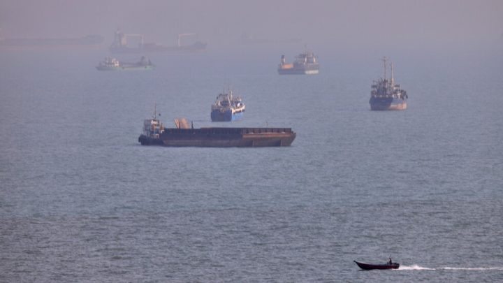 US strikes Iranian rocket launchers on the Strait of Hormuz in first military action in weeks
