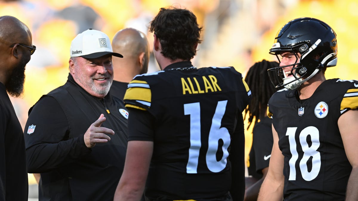 Steelers HC Mike McCarthy drops major hint about QB plan for preseason finale