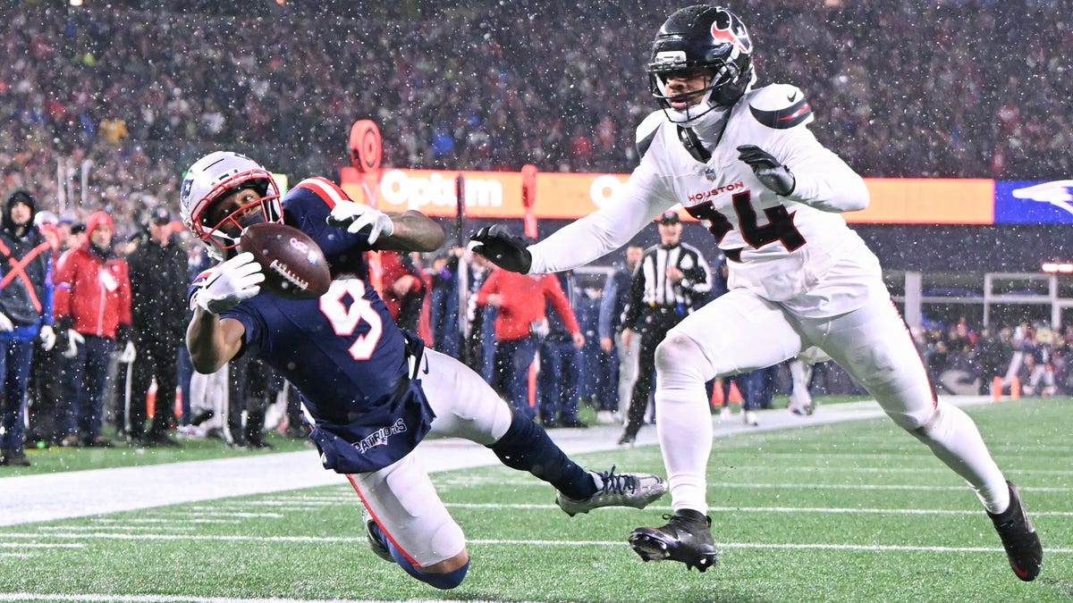 Outraged fans and others burying Patriots for Kayshon Boutte trade